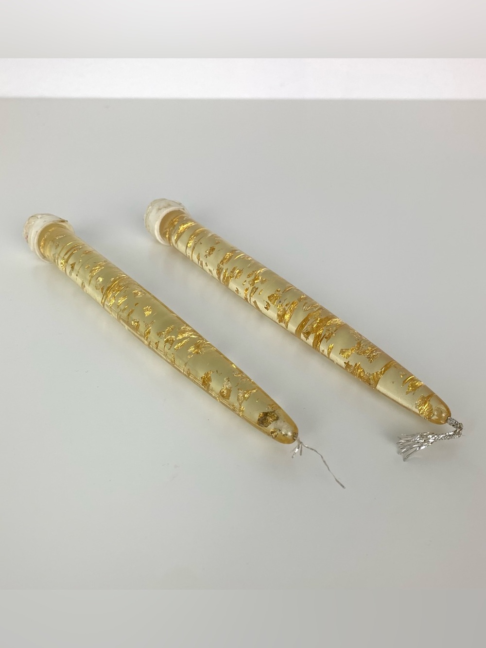 Lot Of 2 Lucite Candles Pair 8" Tall Gold Flakes Vtg MCM Retro Candlesticks Read
